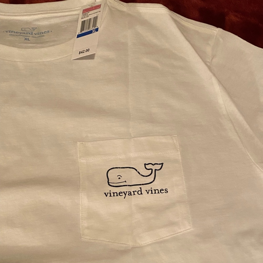 🐳 Vineyard Vines Graphic Whale Tee New NWT!